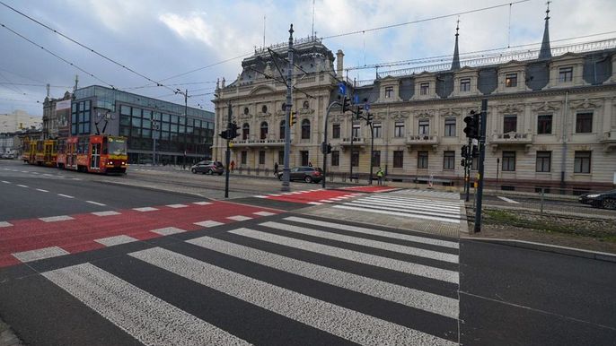 Na skrzyżowaniu ulic Zachodniej i Ogrodowej powstaje nowe bezpieczne przejście dla pieszych , fot. Paweł Łacheta / UMŁ 